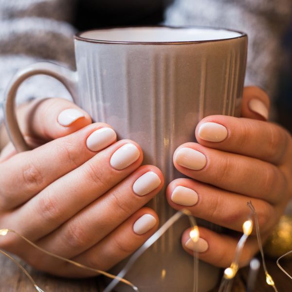 nail salon 28590